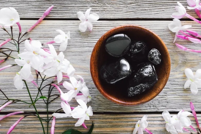 Black Obsidian Healing in Chinese Medicine